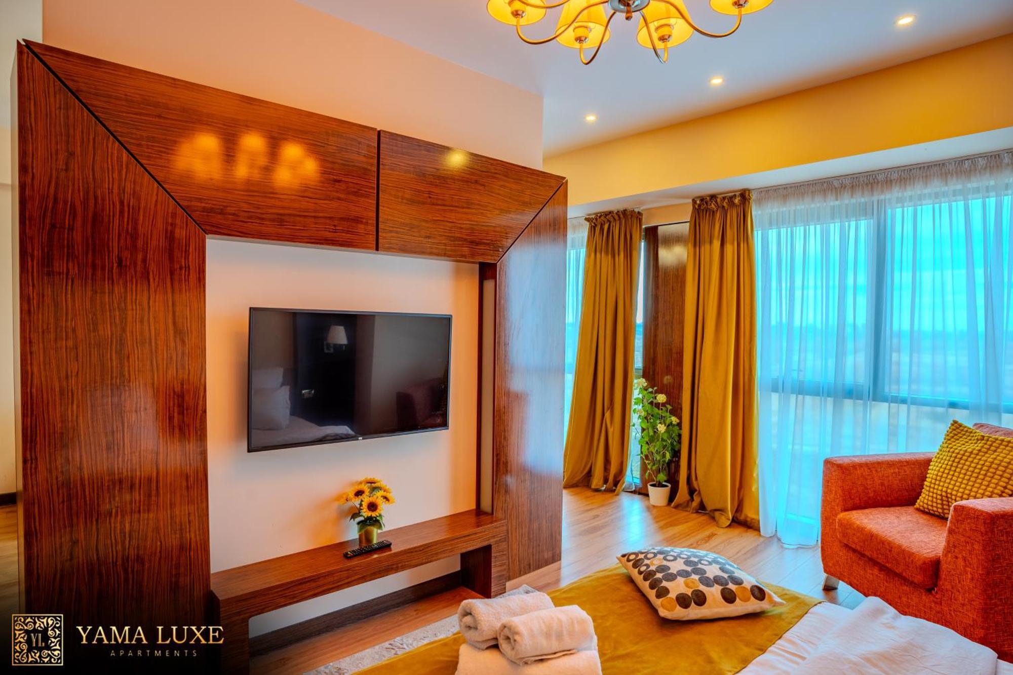 Presidential Luxury Apartments With Amazing View - Yamaluxe Bucharest Exterior photo